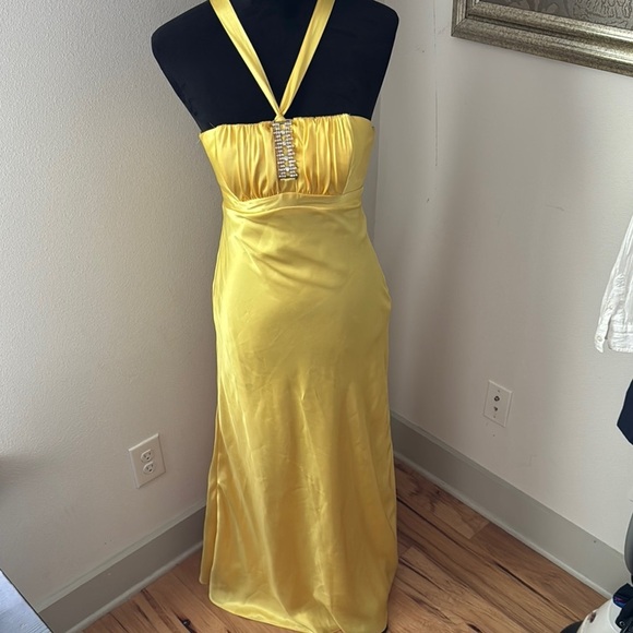 Jessica McClintock for Gunners Sax yellow halter crossed back satin long dress 3 - Picture 1 of 9